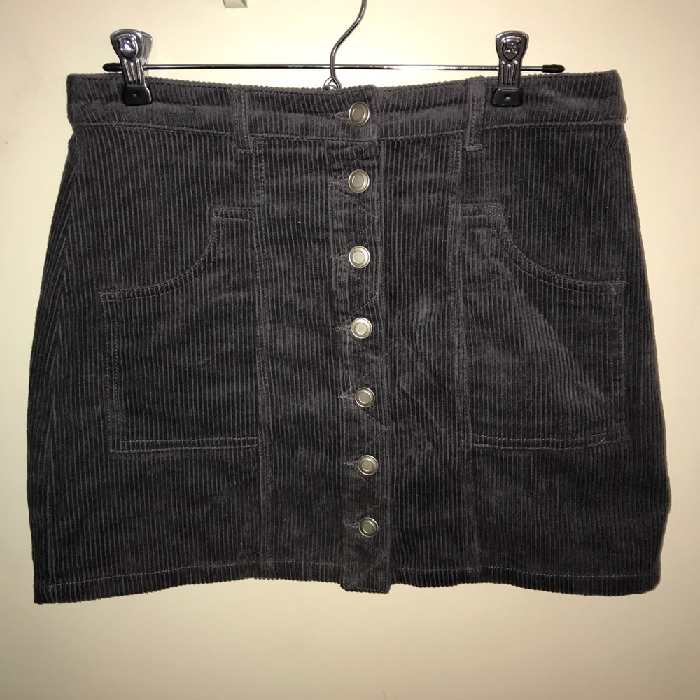 Skirt size M with pockets
